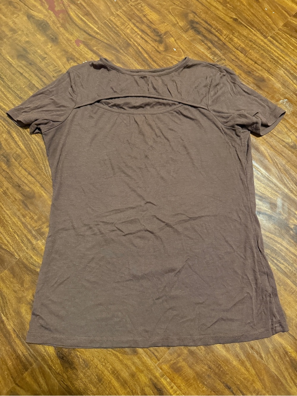 SHEIN Brown Short Sleeve Top with Back Keyhole